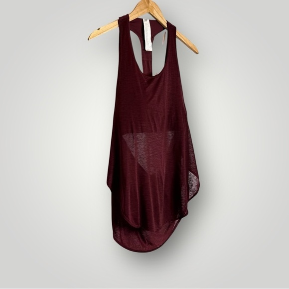 Fabletics | Boost Built In Bra Tank Moisture Wicking Removeable Cups - Picture 3 of 6